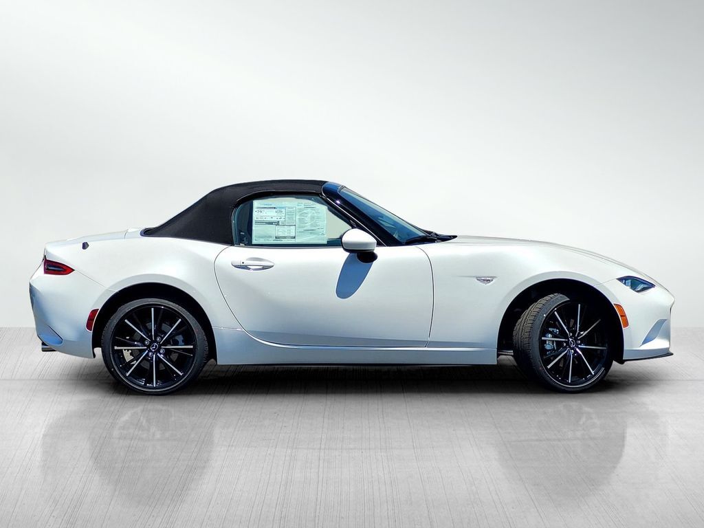 2026 MAZDA MX-5 Miata Grand Touring