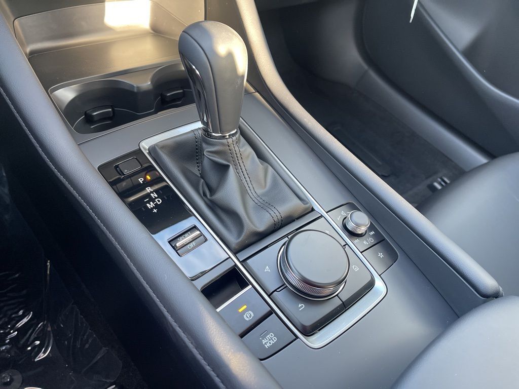 2026 MAZDA Mazda3 2.5 S Preferred Oshkosh WI 2026 MAZDA Mazda3 2.5 S Preferred Oshkosh WI