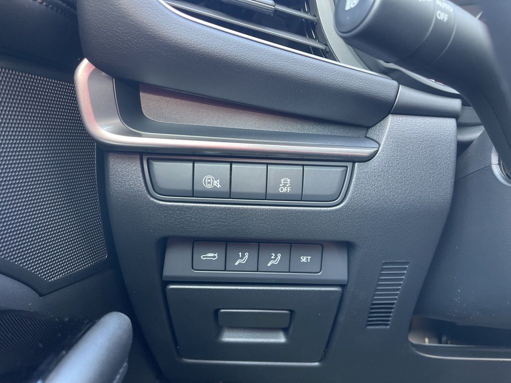 2026 MAZDA Mazda3 2.5 S Preferred Oshkosh WI 2026 MAZDA Mazda3 2.5 S Preferred Oshkosh WI