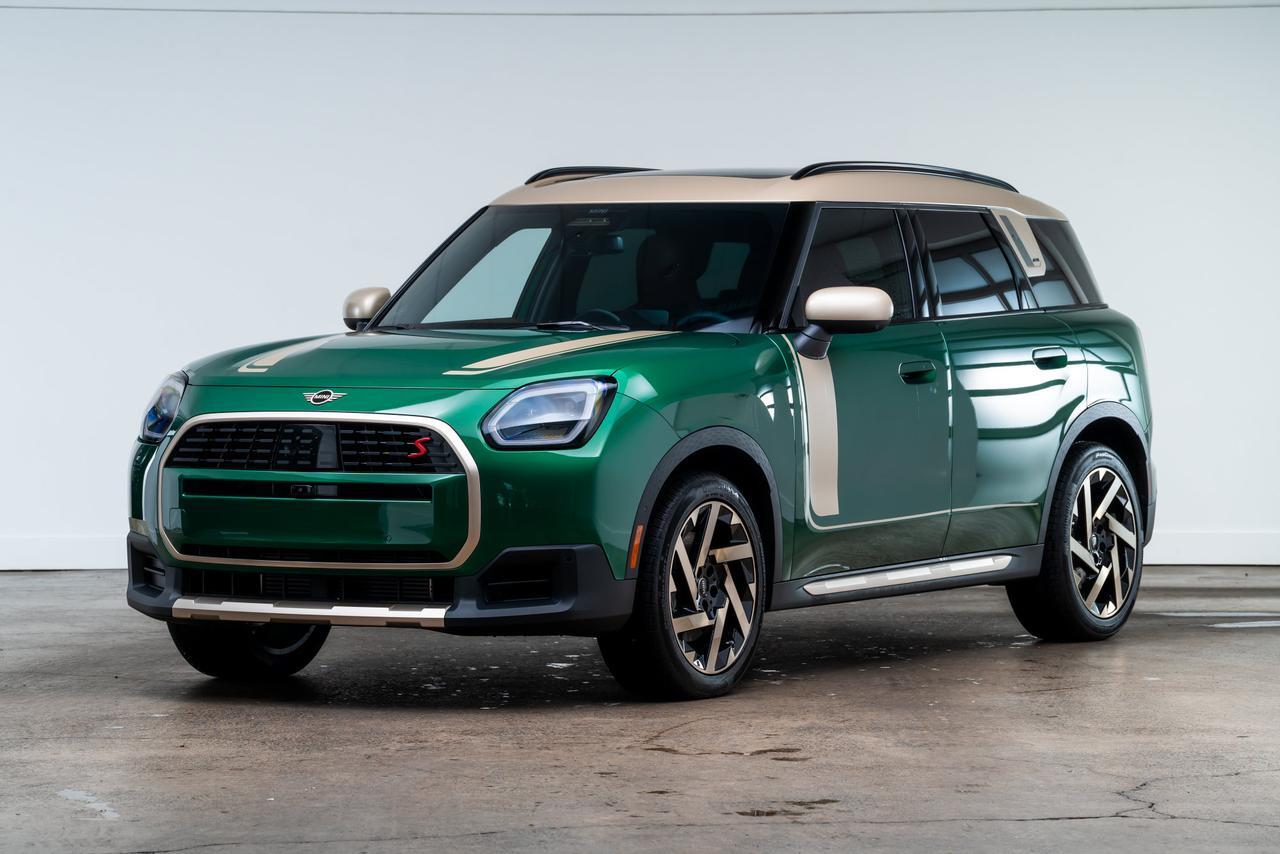 2026 MINI Cooper S Countryman Harman Kardon Sound / Parking Assistant Plus Portland OR
