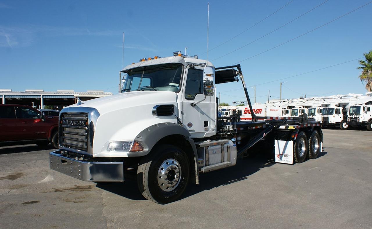 2026 Mack Granite 60,000 lb Pac Mac Roll Off Truck