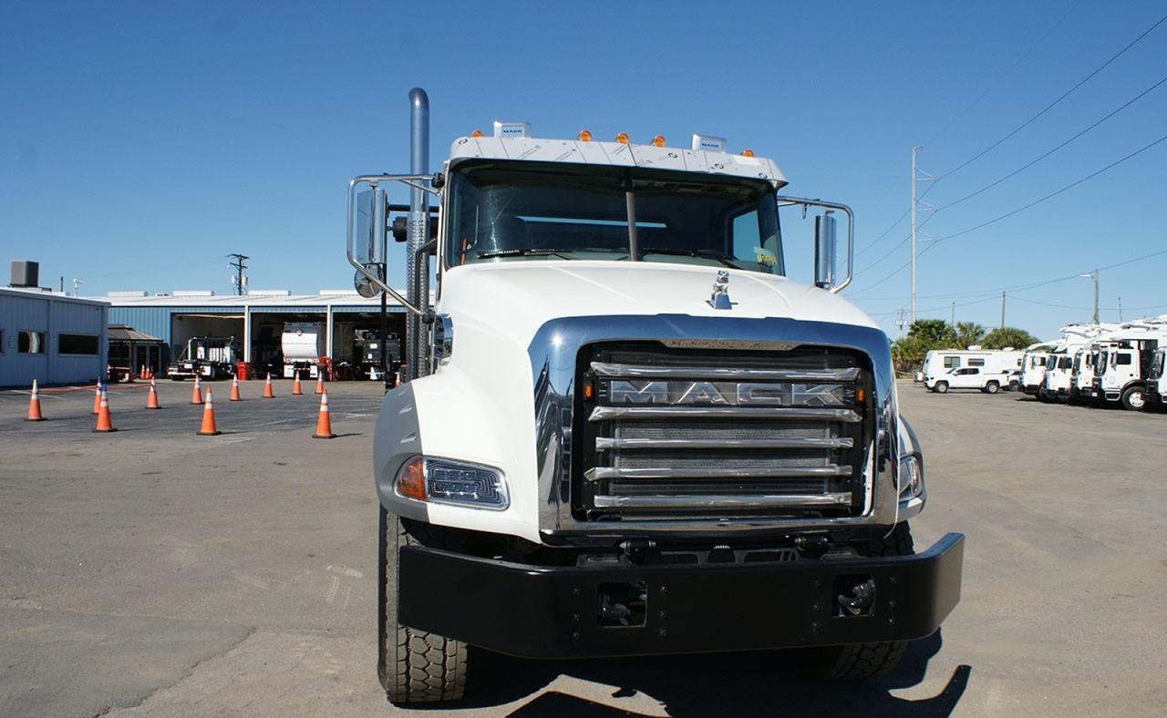 2026 Mack Granite 60,000 lb. Pac-Mac Roll-off Hoist