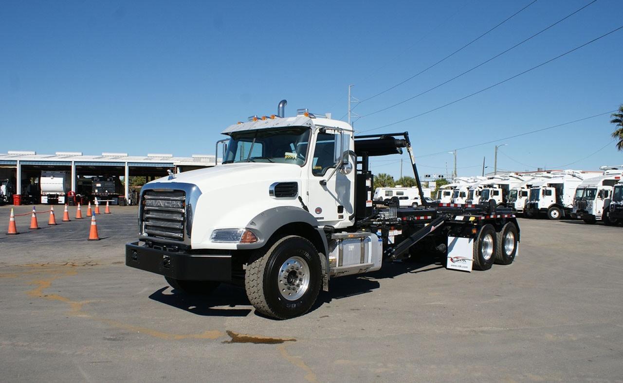 2026 Mack Granite 60,000 lb. Pac-Mac Roll-off Hoist