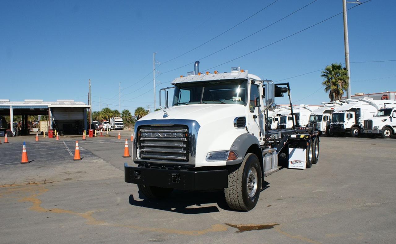 2026 Mack Granite 60,000 lb. Pac-Mac Roll-off Hoist