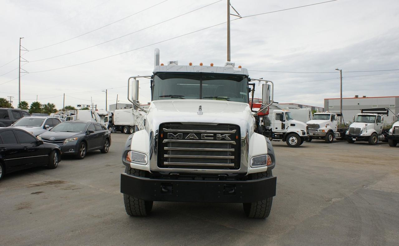 2026 Mack Granite 60,000 lb. Pac-Mac Roll-off Hoist Tampa FL
