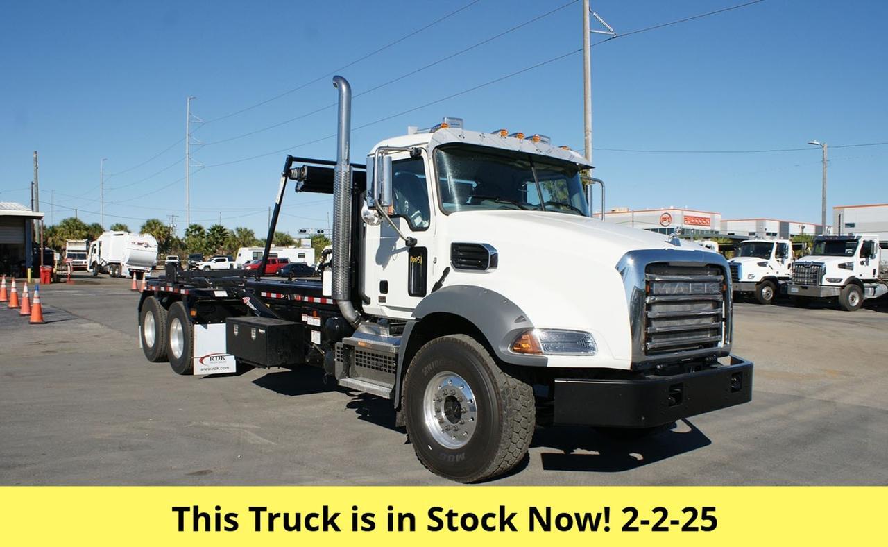 2026 Mack Granite 60,000 lb. Pac-Mac Roll-off Hoist