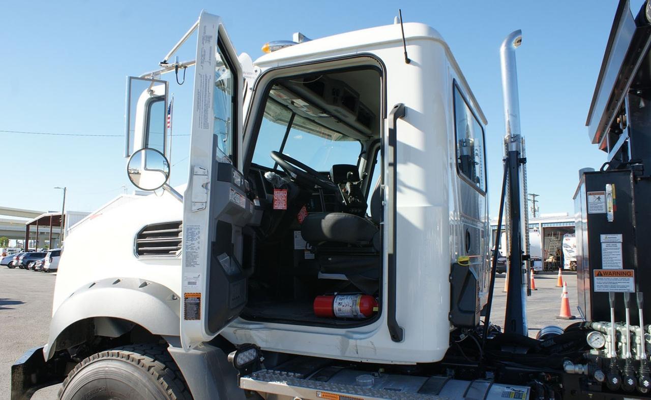 2026 Mack Granite 60,000 lb. Pac-Mac Roll-off Hoist Tampa FL