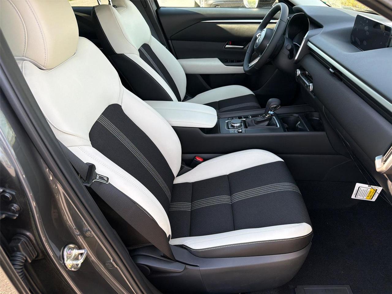 2026 Mazda CX-50 2.5 S Preferred Hagerstown MD