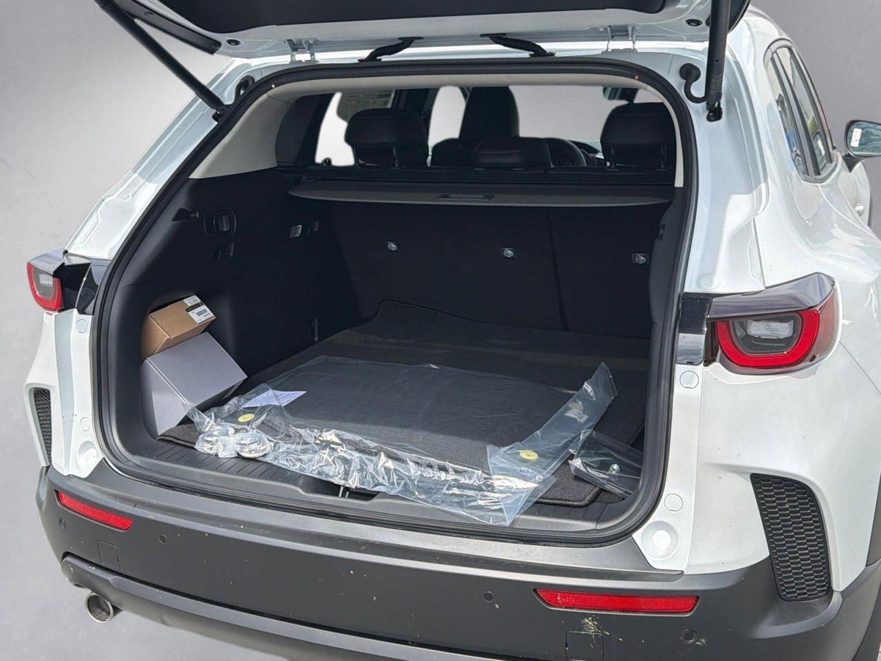 2026 Mazda CX-50 2.5 S Preferred Hagerstown MD
