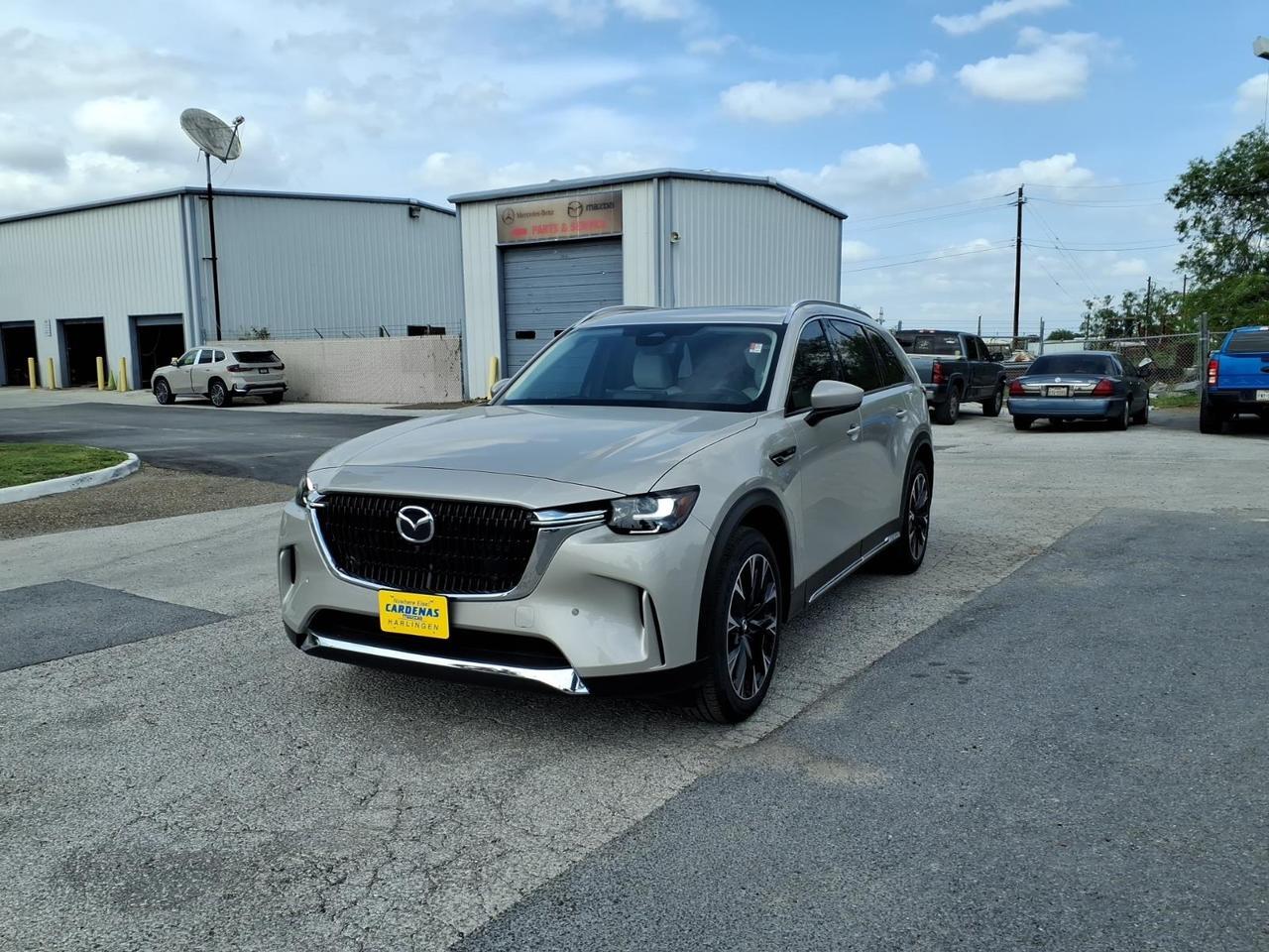 2026 Mazda CX-90 Plug-in Hybrid Premium Plus
