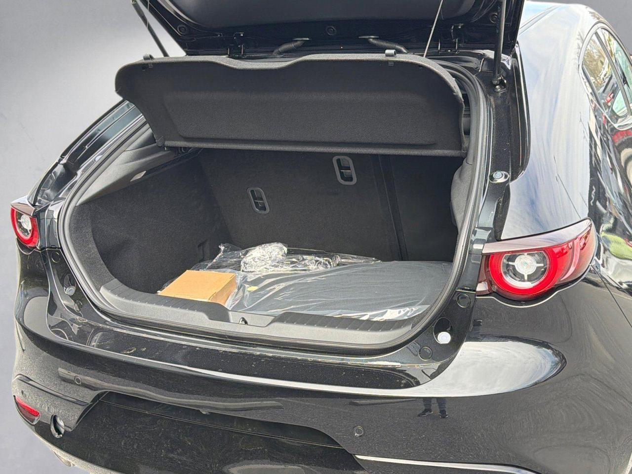 2026 Mazda Mazda3 Hatchback 2.5 Turbo Premium Plus Hagerstown MD