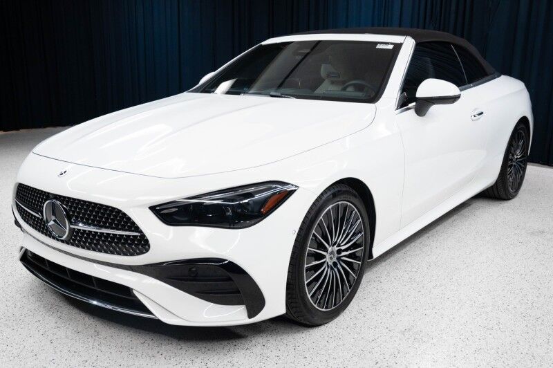Mercedes-Benz CLE 450 4MATIC&reg; Cabriolet