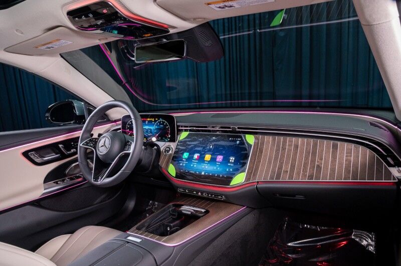 2026 Mercedes Benz E 350 Sedan photo 4