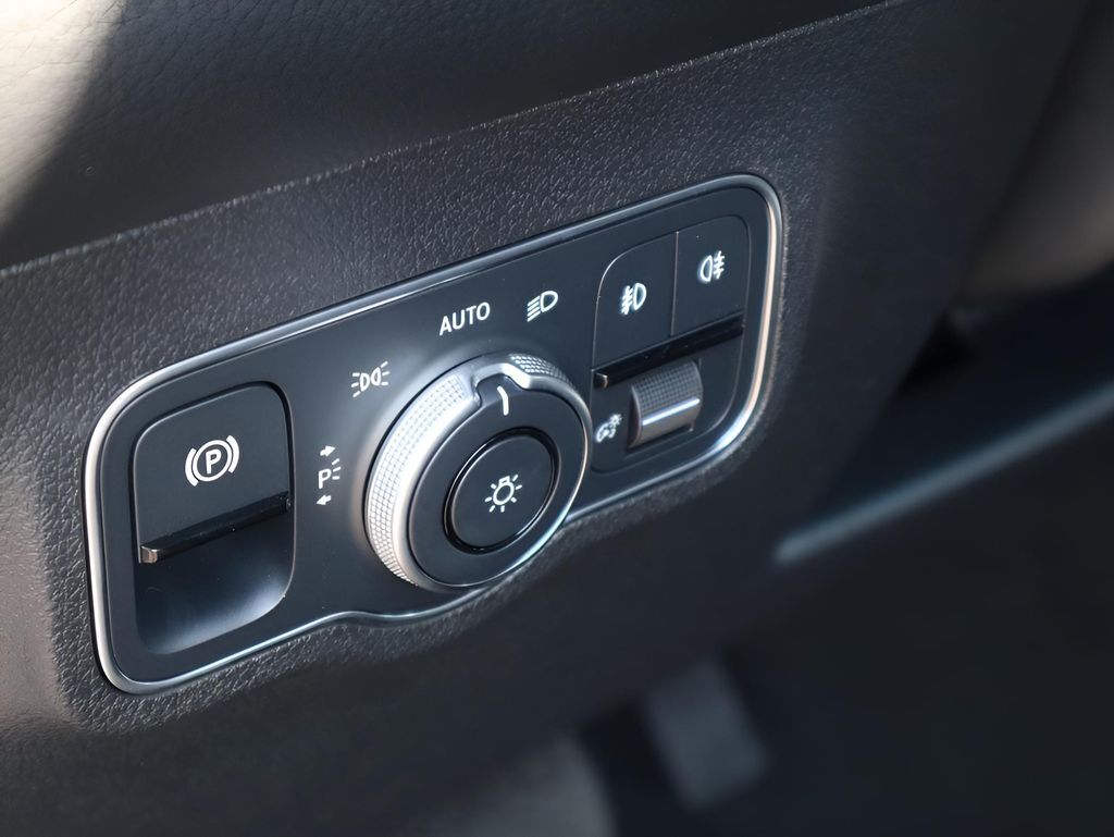 2026 Mercedes-Benz GLB San Clemente CA