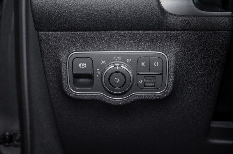 2026 Mercedes-Benz GLB 250 4MATIC&reg; SUV Irving TX