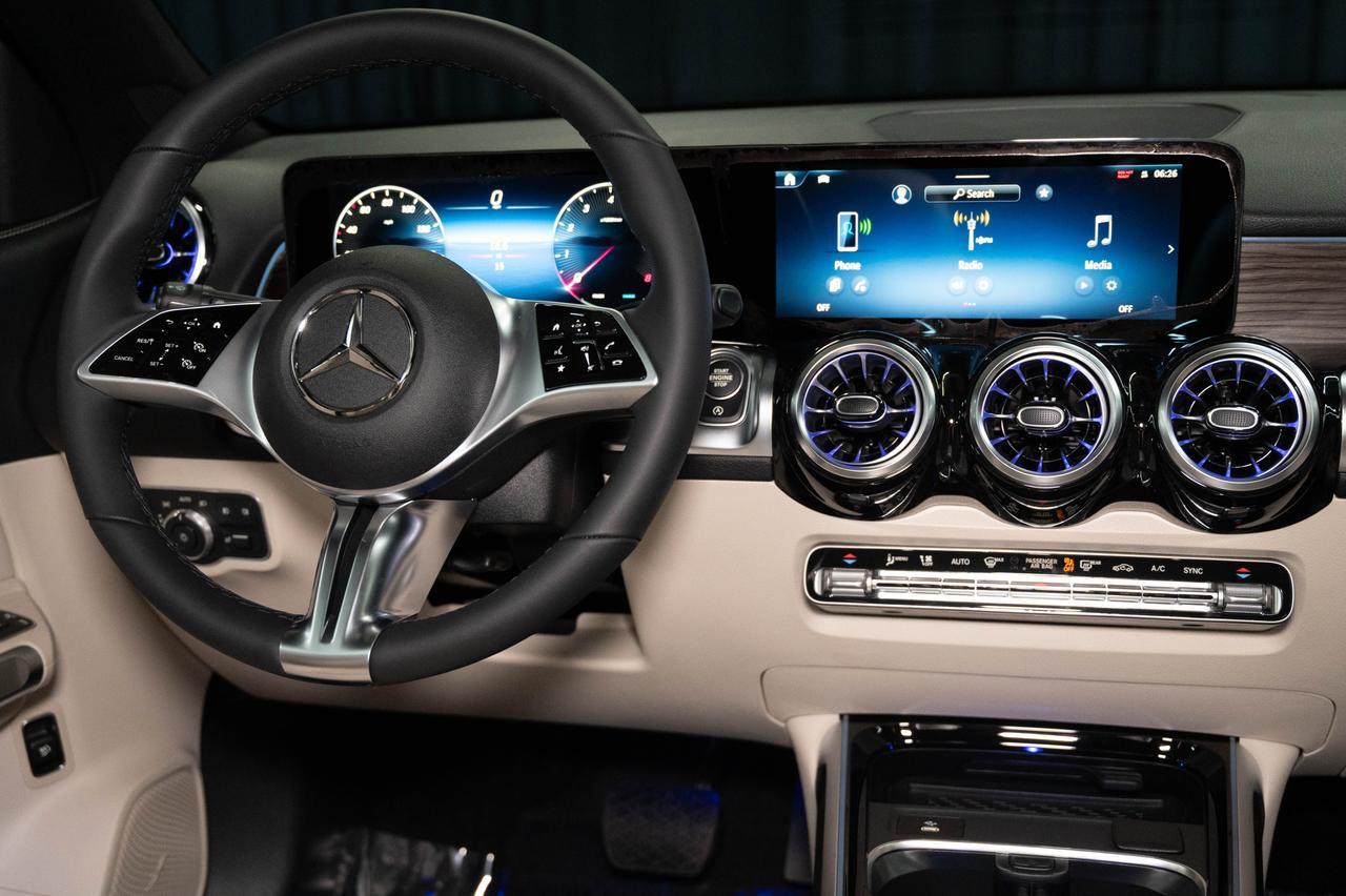 2026 Mercedes-Benz GLB 250 4MATIC&reg; SUV Scottsdale AZ