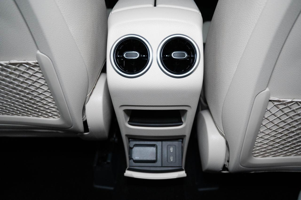 2026 Mercedes-Benz GLB 250 4MATIC&reg; SUV Scottsdale AZ
