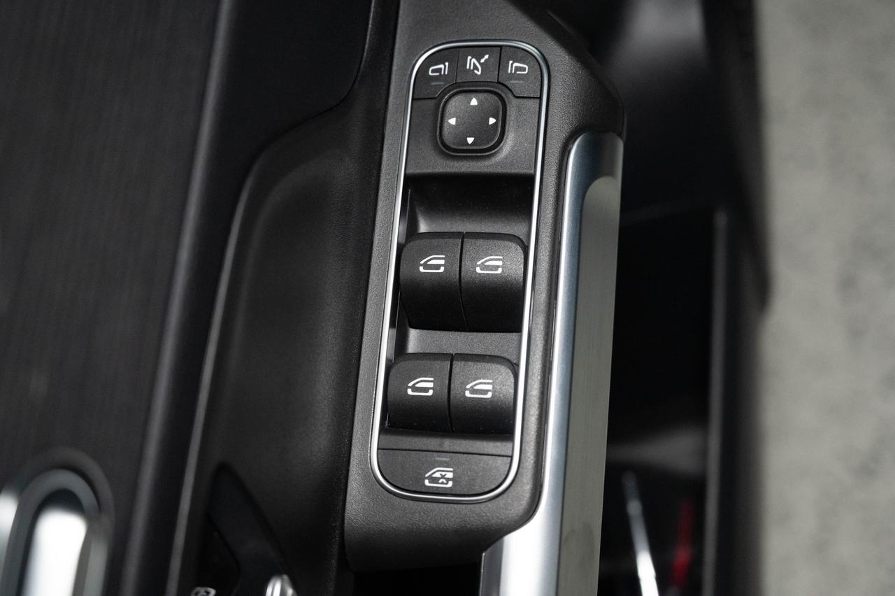 2026 Mercedes-Benz GLB 250 4MATIC&reg; SUV Scottsdale AZ