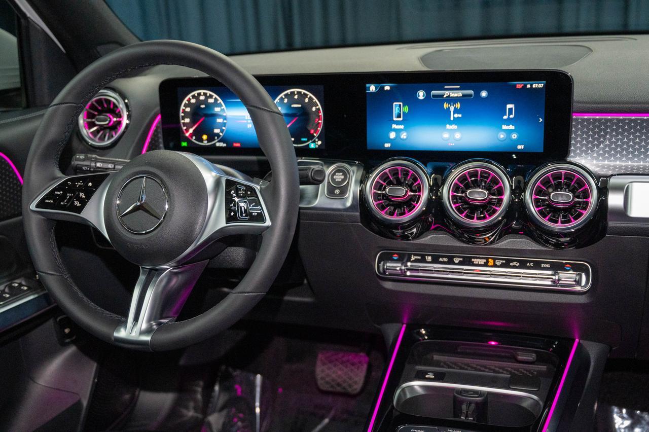 2026 Mercedes-Benz GLB 250 4MATIC&reg; SUV Scottsdale AZ