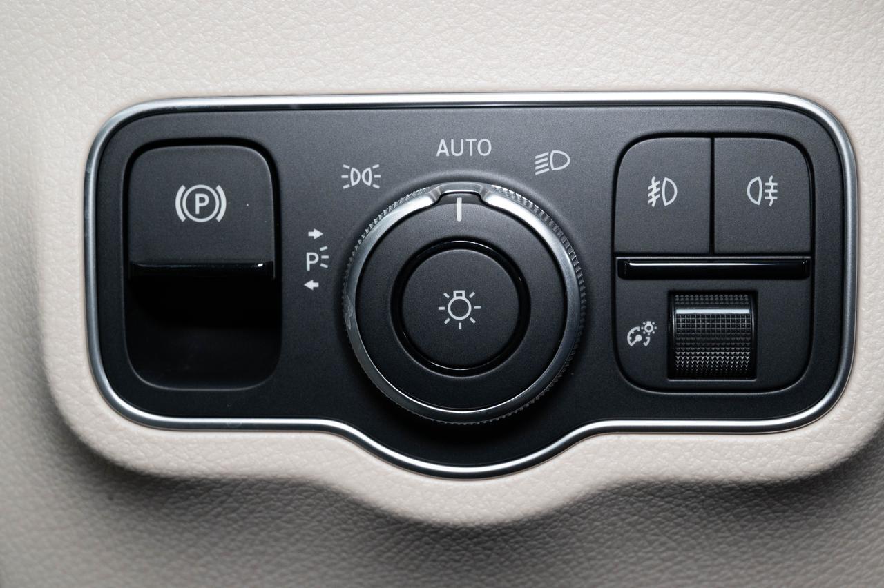 2026 Mercedes-Benz GLB 250 4MATIC&reg; SUV Scottsdale AZ