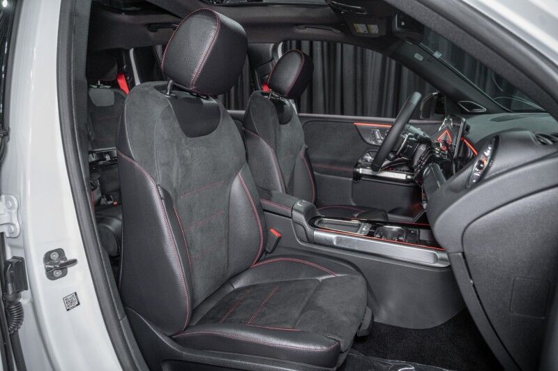 2026 Mercedes-Benz GLB AMG&reg; 35 4MATIC&reg; SUV Irving TX