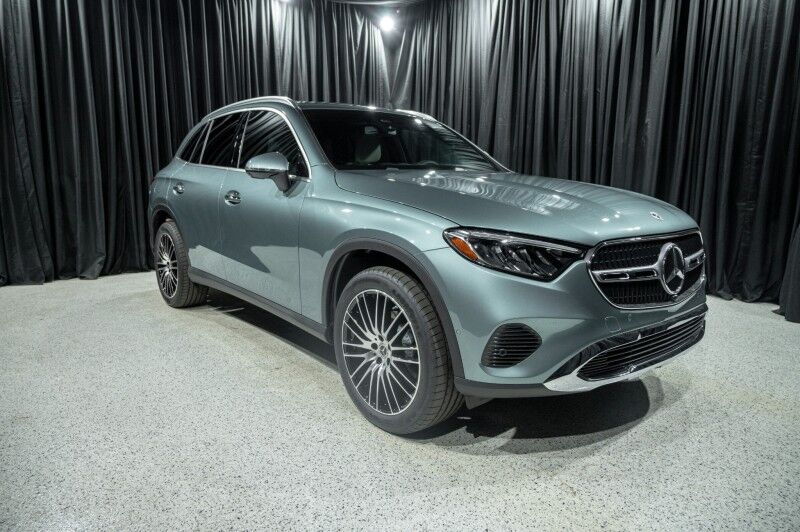 2026 Mercedes-Benz GLC 300 SUV