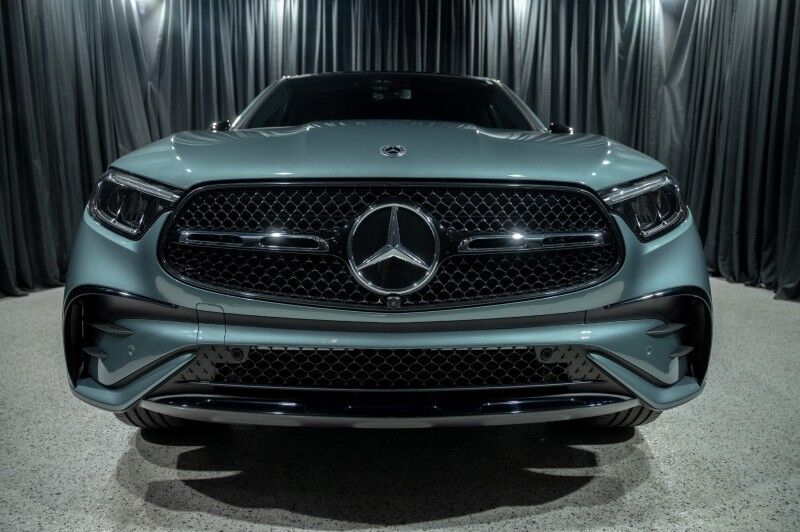 2026 Mercedes-Benz GLC 300 4MATIC&reg; Coupe