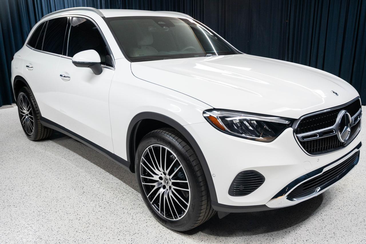 2026 Mercedes-Benz GLC 300 SUV