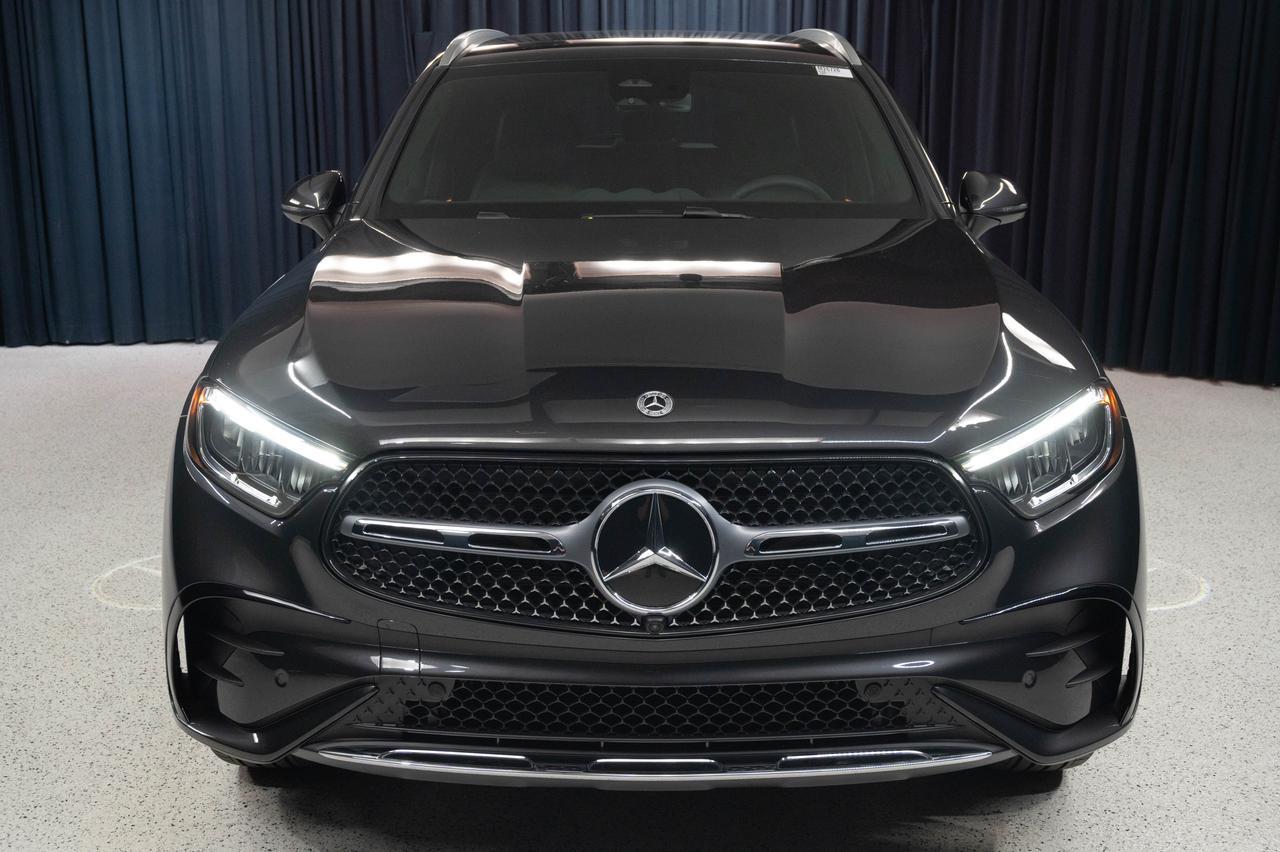 2026 Mercedes-Benz GLC 300 SUV