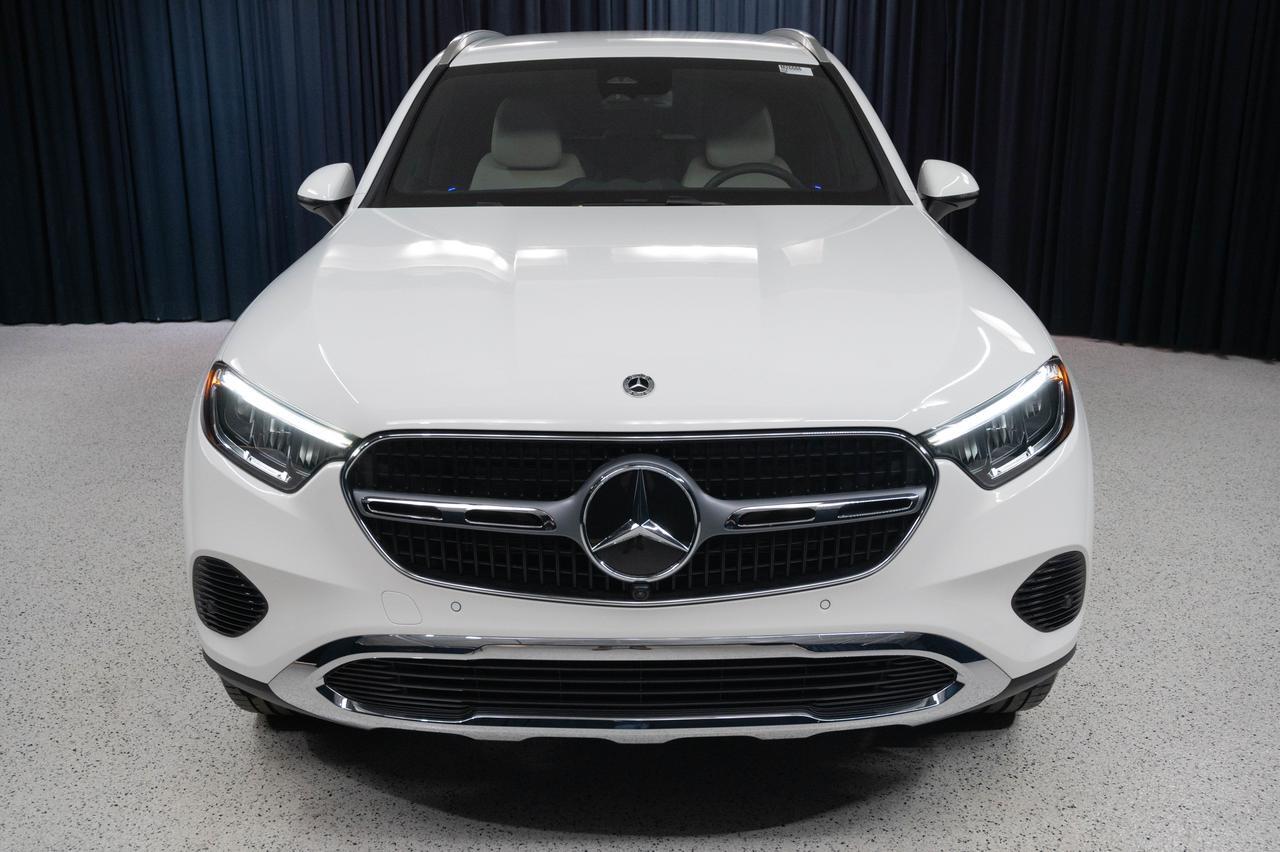 2026 Mercedes-Benz GLC 300 SUV