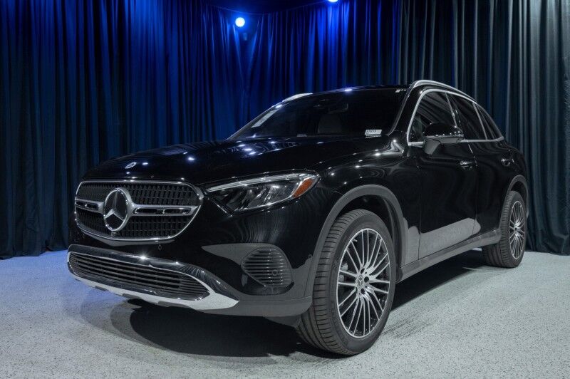 2026 Mercedes-Benz GLC 300 SUV