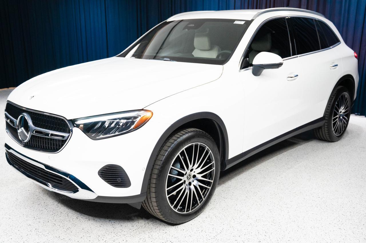 2026 Mercedes-Benz GLC 300 SUV