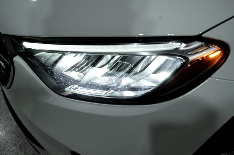 2026 Mercedes-Benz GLC 350e 4MATIC&reg; SUV Irving TX