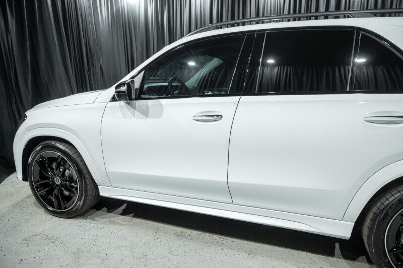 2026 Mercedes Benz GLE 450 4MATIC photo 3