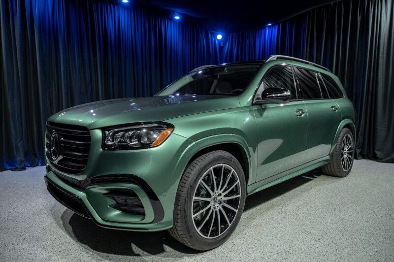 2026 Mercedes-Benz GLS 450 4MATIC&reg; SUV