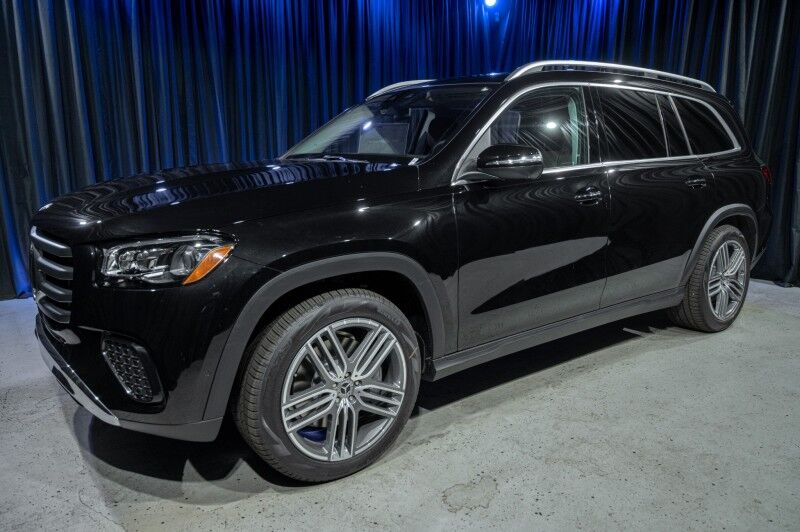 2026 Mercedes Benz GLS 450 4MATIC photo 7