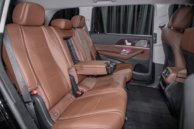 2026 Mercedes Benz GLS 450 4MATIC photo 12
