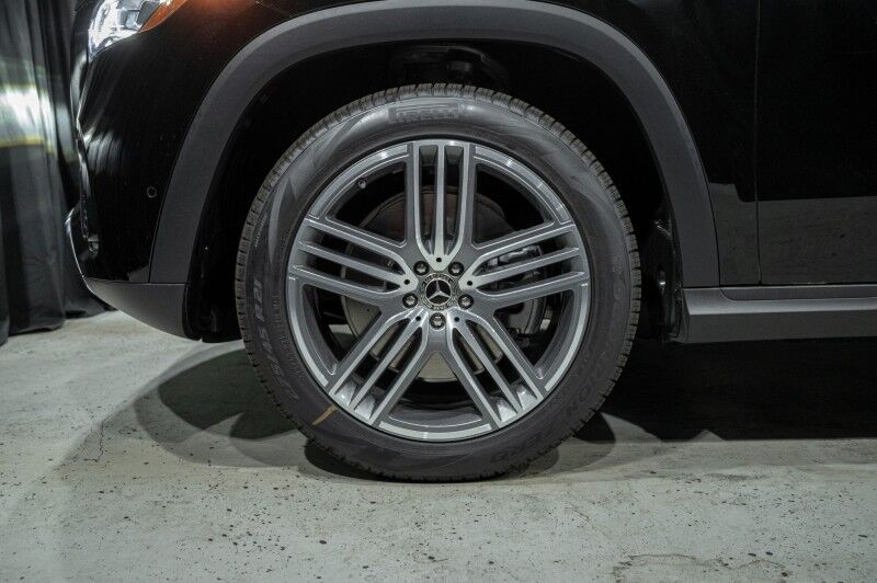 2026 Mercedes Benz GLS 450 4MATIC photo 6