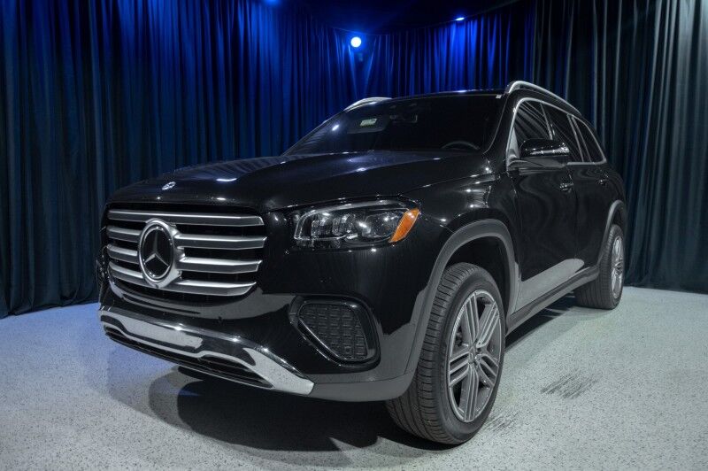 2026 Mercedes-Benz GLS 450 4MATIC&reg; SUV