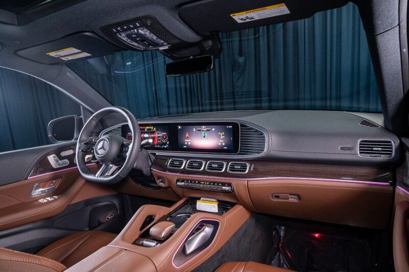 2026 Mercedes Benz GLS 580 4MATIC photo 4