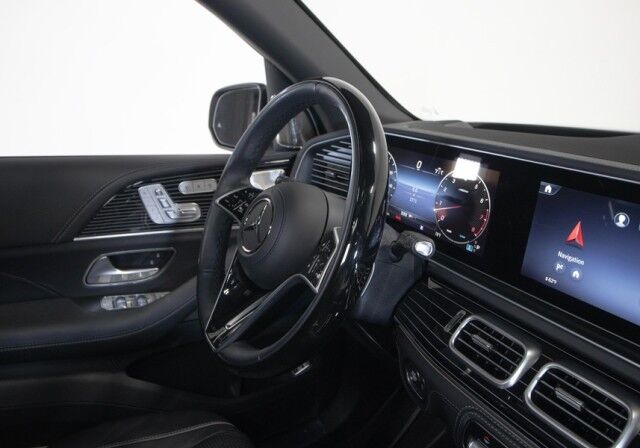 2026 Mercedes-Benz GLS 600 Maybach *ONLY 2700 MILES* *REAR ENTERTAINMENT PACKAGE* San Diego CA