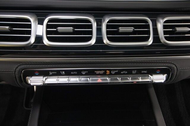 2026 Mercedes-Benz GLS 600 Maybach *ONLY 2700 MILES* *REAR ENTERTAINMENT PACKAGE* San Diego CA