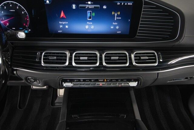 2026 Mercedes-Benz GLS 600 Maybach *ONLY 2700 MILES* *REAR ENTERTAINMENT PACKAGE* San Diego CA