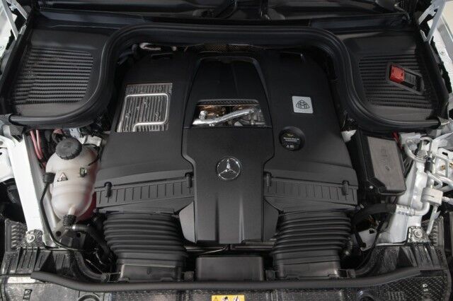 2026 Mercedes-Benz GLS 600 Maybach *ONLY 2700 MILES* *REAR ENTERTAINMENT PACKAGE* San Diego CA