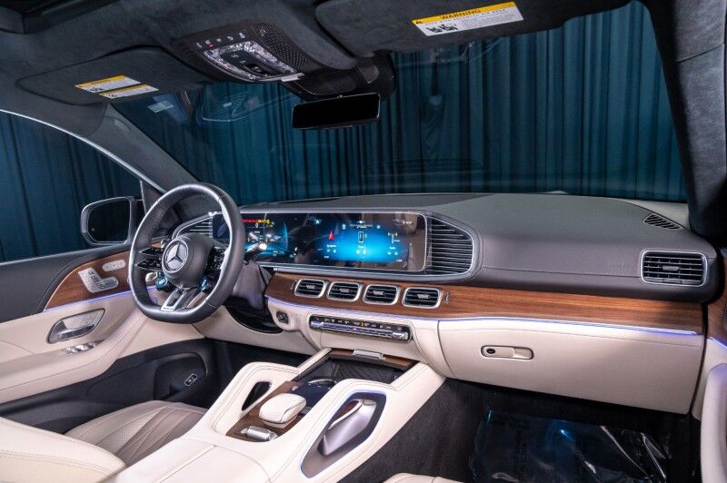 2026 Mercedes Benz GLS AMG 63 4MATIC photo 4