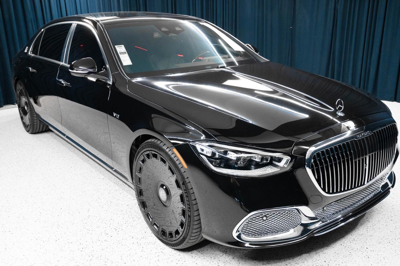 2026 Mercedes-Benz S-Class Maybach&reg; S 680 4MATIC&reg; Sedan
