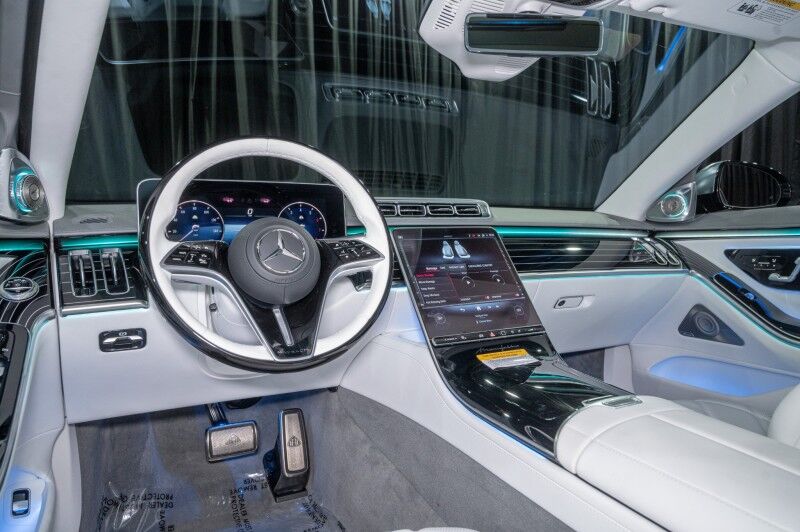 2026 Mercedes-Benz S-Class Maybach&reg; S 680 4MATIC&reg; Sedan Irving TX