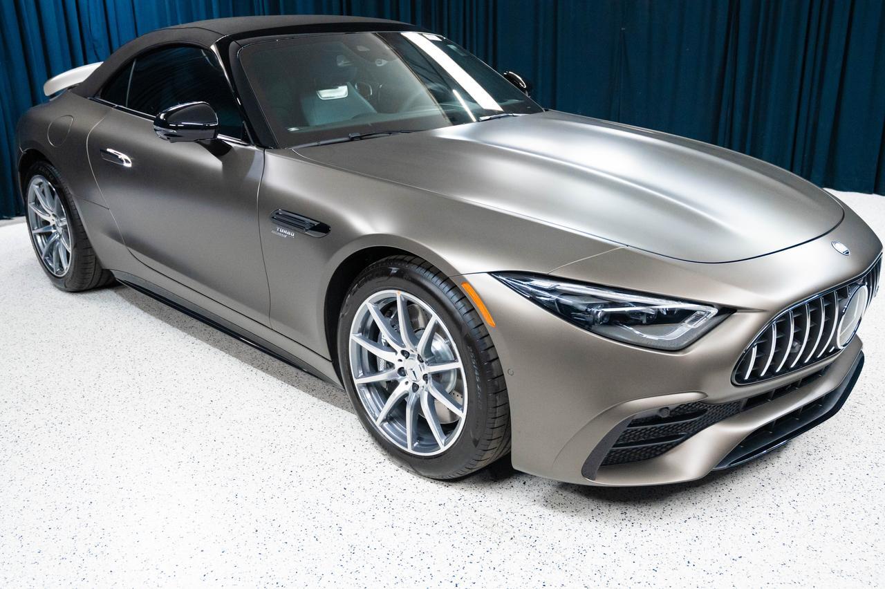 2026 Mercedes-Benz SL-Class AMG&reg; SL 43 Roadster