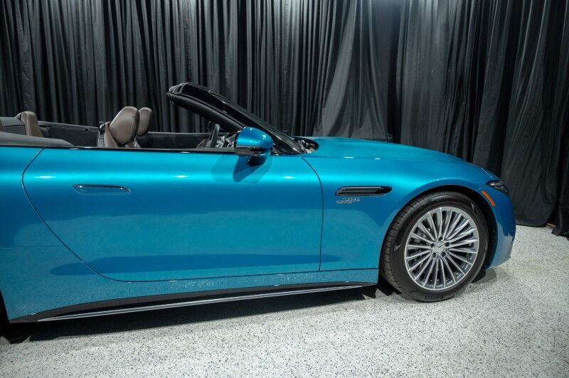 2026 Mercedes-Benz SL-Class AMG&reg; SL 43 Roadster Peoria AZ