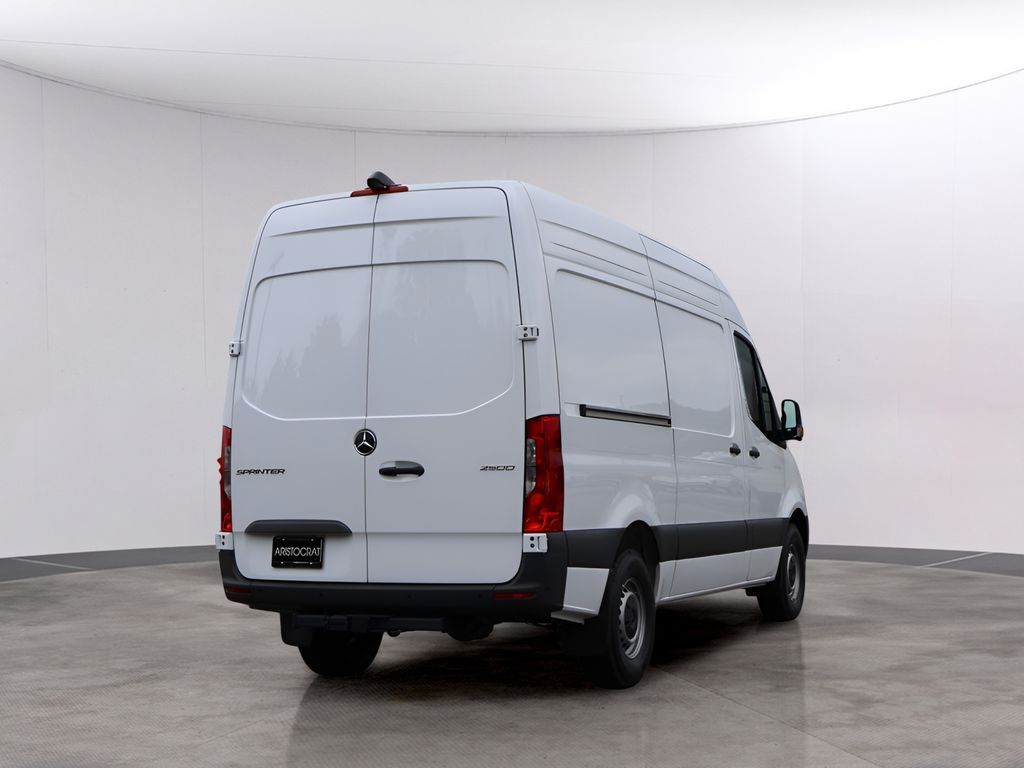 2026 Mercedes-Benz Sprinter 2500 Cargo 144 WB High Roof San Clemente CA